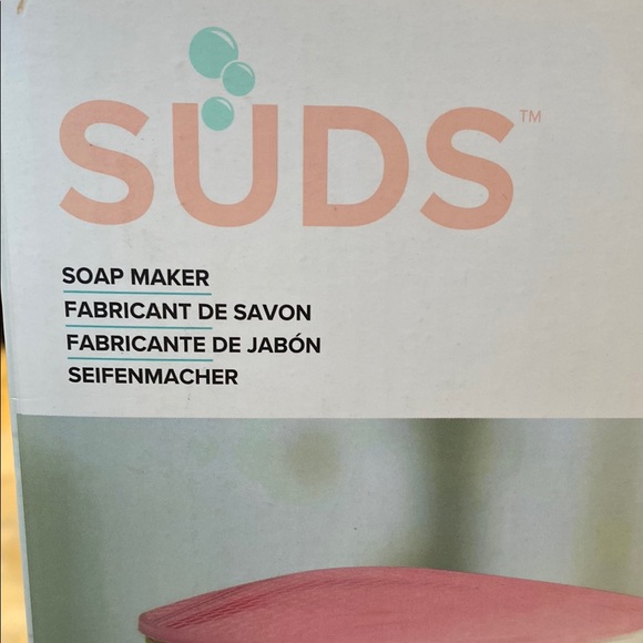 We R Memory Keepers Soap Maker - Picture 7 of 8